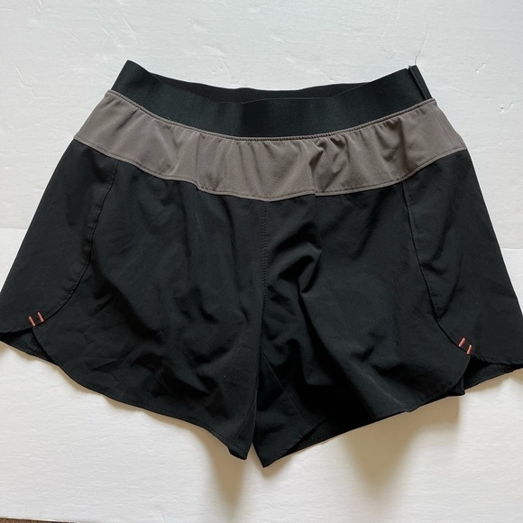 Title Nine Athletic Shorts Size Small - Picture 1 of 9